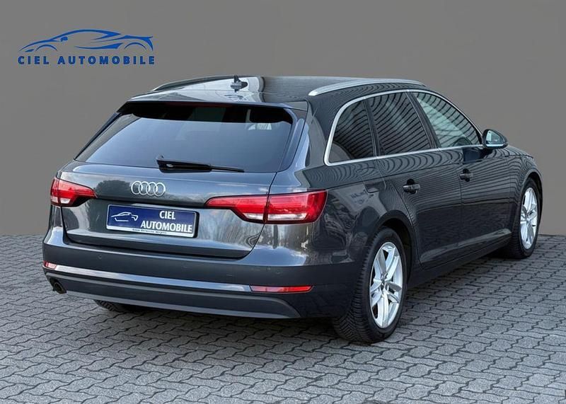 Gebraucht Audi A4 Basis 150 PS (110 kW) 2018 Grau Kombi