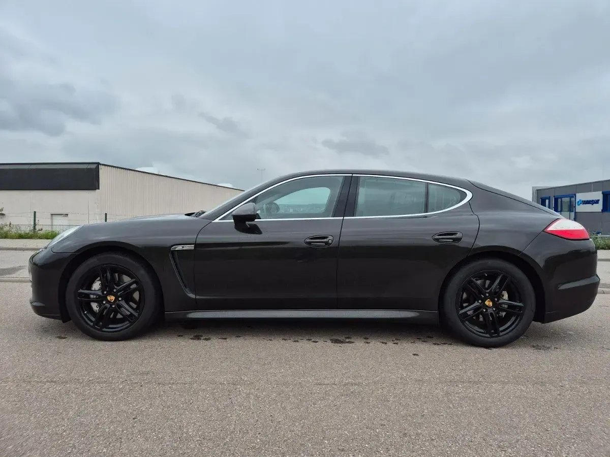 Gebraucht Porsche Panamera 4S 400 PS (294 kW) 2009 Schwarz Kleinwagen