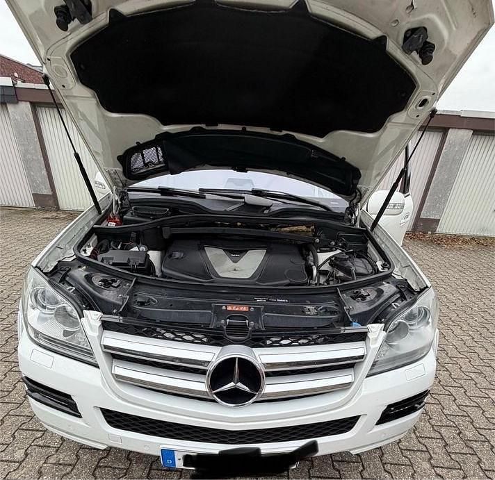 Gebraucht Mercedes GL320 224 PS (164 kW) 2007 Weiß SUV