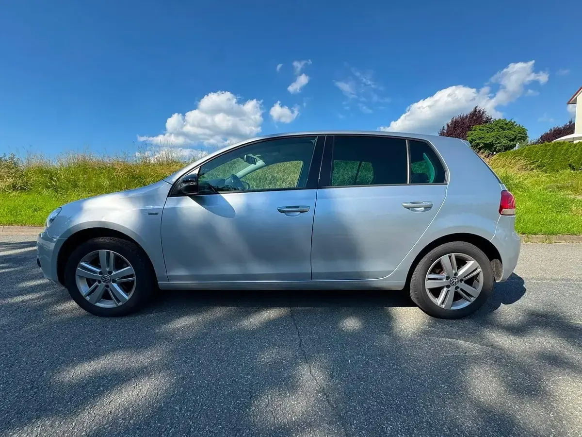 Gebraucht VW Golf VII Match 80 PS (58 kW) 2012 Silber Limousine