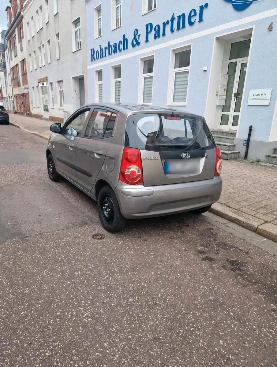 Gebraucht Kia Picanto 54 PS (39 kW) 2009 Gold Kleinwagen