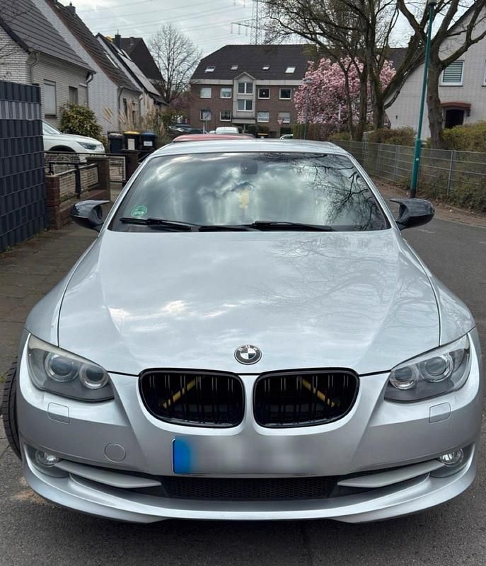 Gebraucht BMW 320 Cabriolet M Performance 184 PS (135 kW) 2010 Silber Cabrio