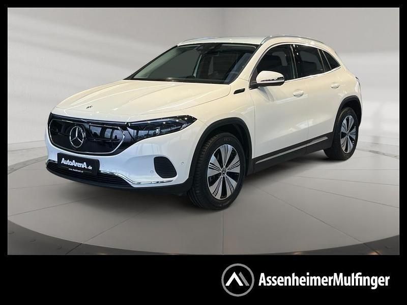 Weiß Gebraucht 2022 Mercedes EQA250 Progressive SUV | 28.889 € (Guter Preis) - Bild 1/2