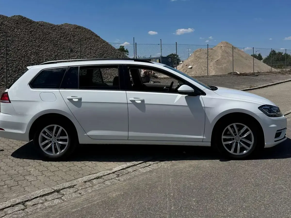 Gebraucht VW Golf VII 150 PS (110 kW) 2019 Weiß Kombi