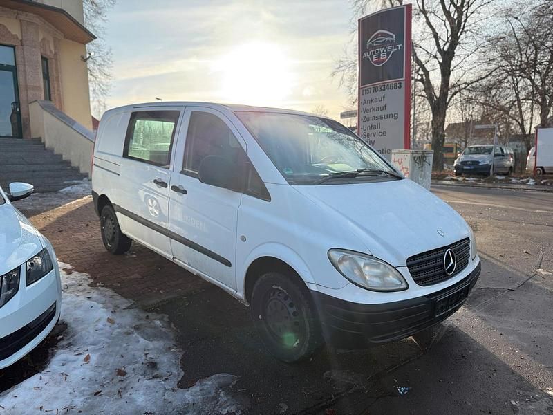 Gebraucht Mercedes Vito 109 PS (80 kW) 2009 Weiß Van