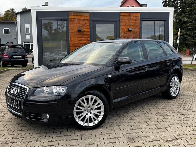 Schwarz Gebraucht 2006 Audi A3 Sportback Attraction Kleinwagen | 10.990 € (Teuer) - Bild 1/4