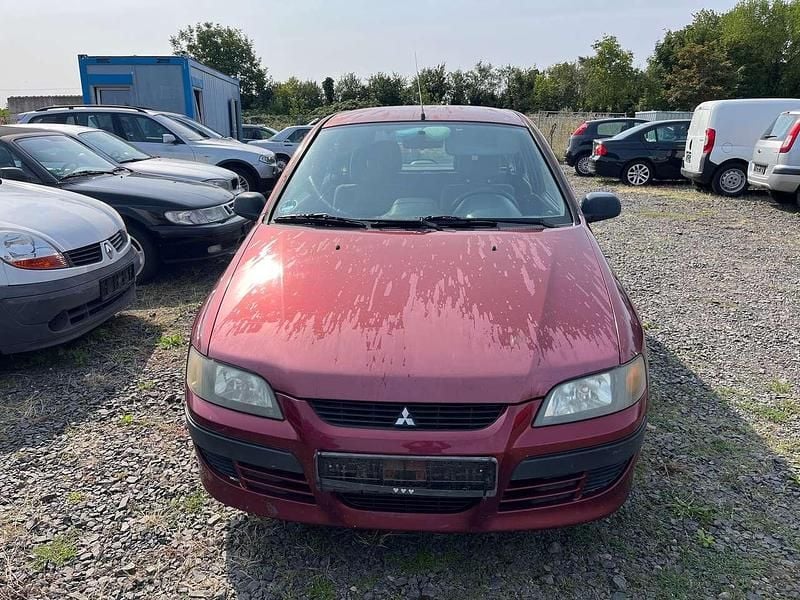 Rot Gebraucht 2003 Mitsubishi Space Star Comfort Edition Kleinwagen | 299 € (Guter Preis) - Bild 1/4