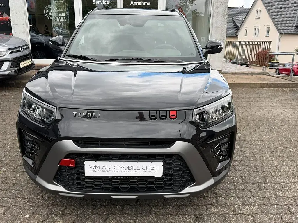 Neu KGM Tivoli 163 PS (119 kW) 2026 Schwarz SUV