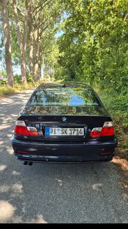 Gebraucht BMW 325 192 PS (141 kW) 2001 Blau Coupé