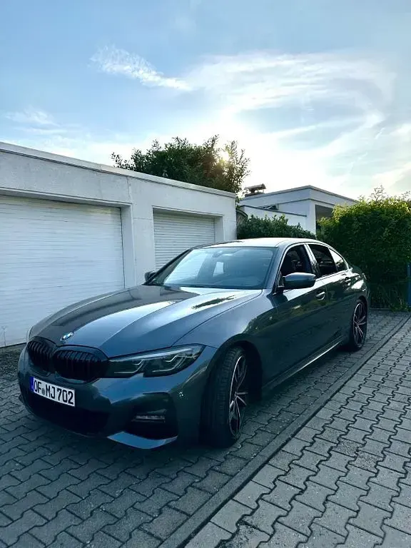 Gebraucht BMW 320 M Sport 190 PS (139 kW) 2021 Grau Limousine