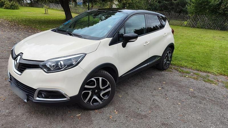 Beige Gebraucht 2015 Renault Captur Luxe SUV | 9.000 € (Fairer Preis) - Bild 1/4