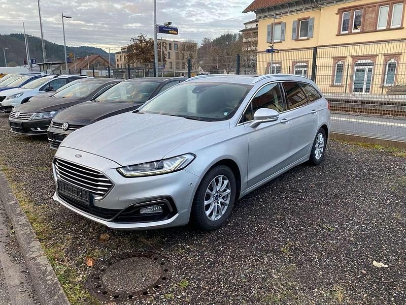 Gebraucht Ford Mondeo Titanium 150 PS (110 kW) 2020 Polarsilber metallic Kombi