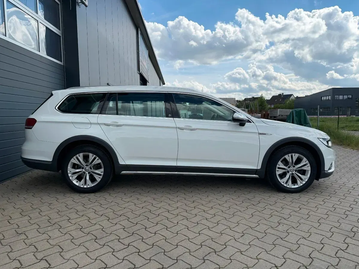 Gebraucht VW Passat Alltrack 190 PS (139 kW) 2016 Weiß Kombi
