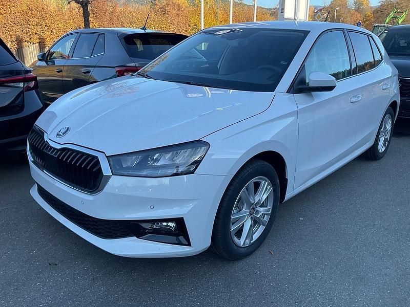 Moon weiss metallic Neu 2025 Skoda Fabia | 25.495 € (Fairer Preis) - Bild 1/3