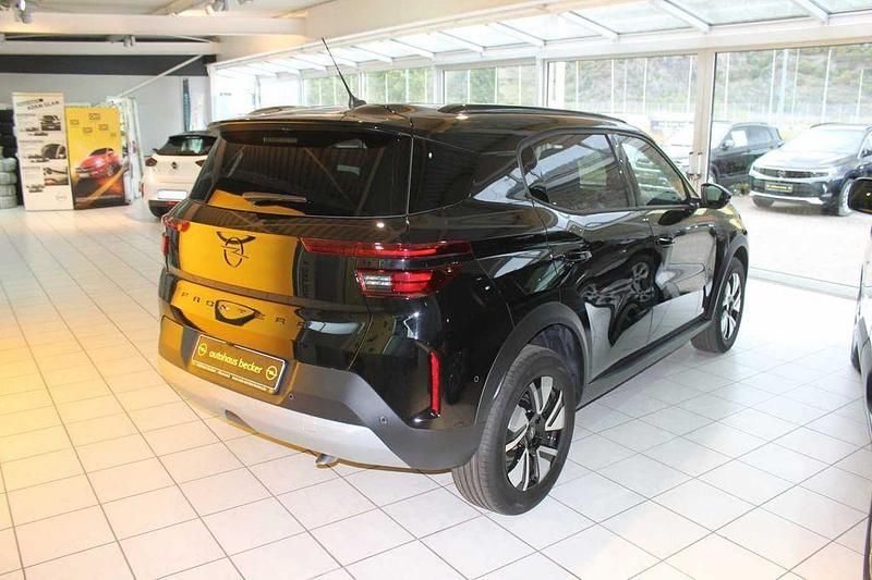 Neu Opel Frontera 145 PS (106 kW) 2025 Schwarz SUV