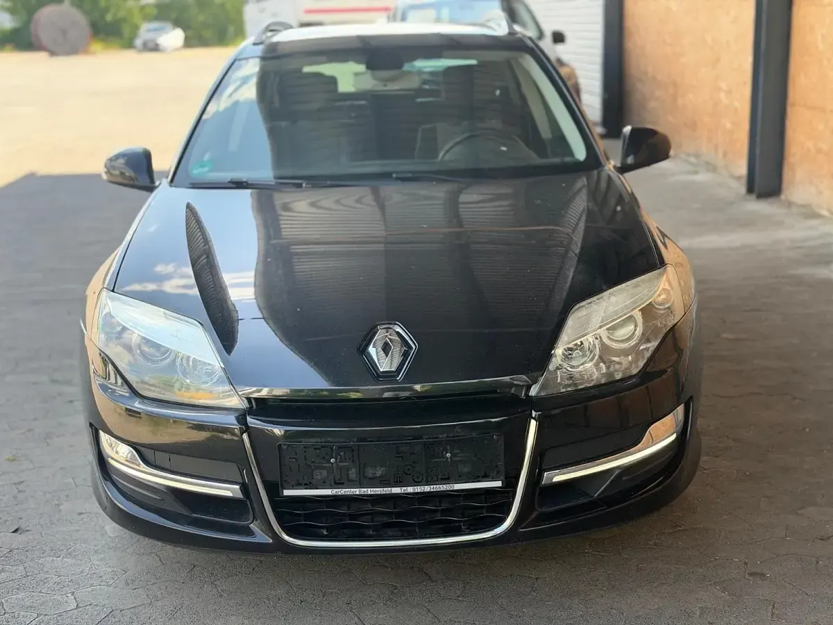 Gebraucht Renault Laguna III 173 PS (127 kW) 2015 Schwarz Kombi