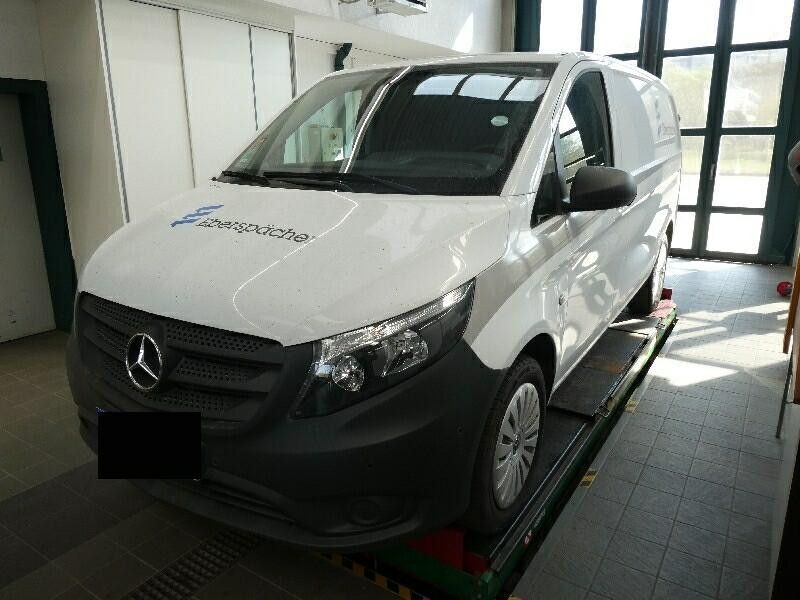 Weiß Gebraucht 2019 Mercedes e-Vito Van / Kleinbus | 13.650 € (Superpreis) - Bild 1/4