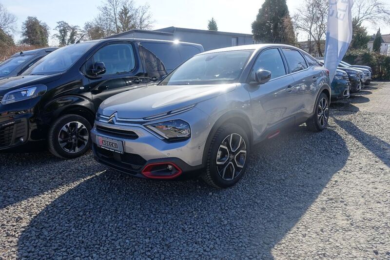 Grau Gebraucht 2021 Citroën C4 PureTech Limousine | 20.490 € (Etwas zu teuer) - Bild 1/4
