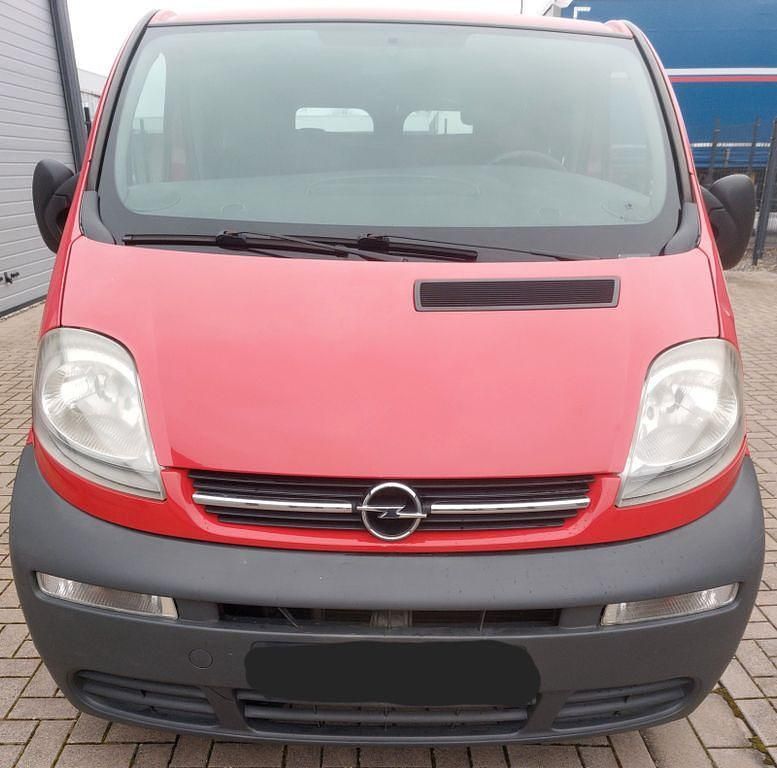 Gebraucht Opel Vivaro 101 PS (74 kW) 2005 Rot Van / Kleinbus