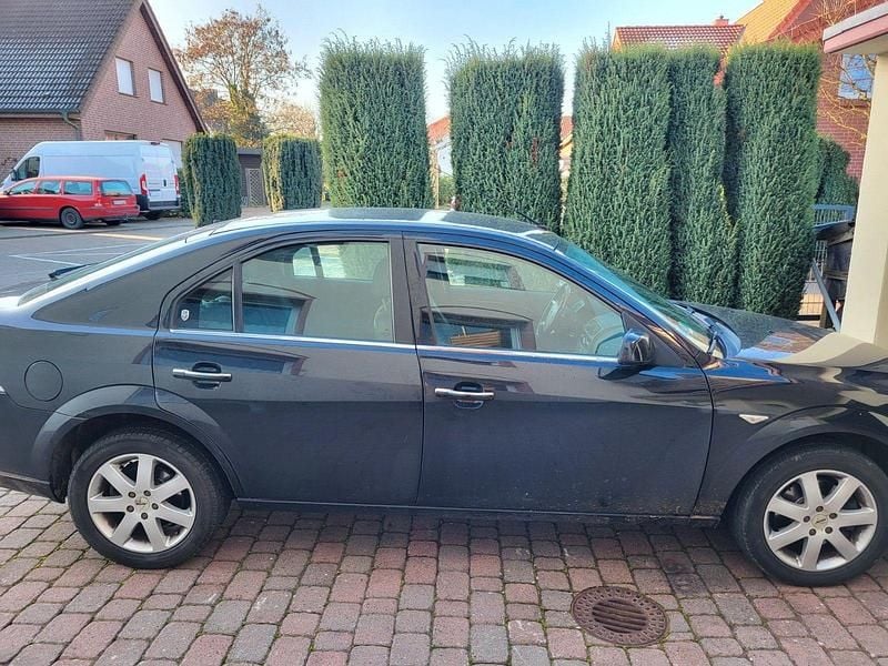 Schwarz Gebraucht 2005 Ford Mondeo Ghia Limousine | 1.500 € (Superpreis) - Bild 1/4