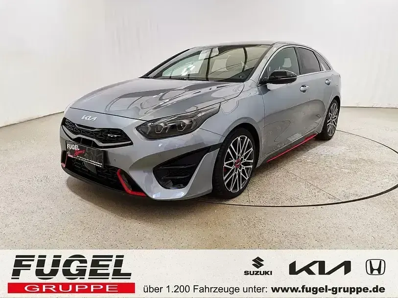 Gebraucht Kia ProCeed GT 204 PS (150 kW) 2023 (css) lunarsilber met. Kleinwagen