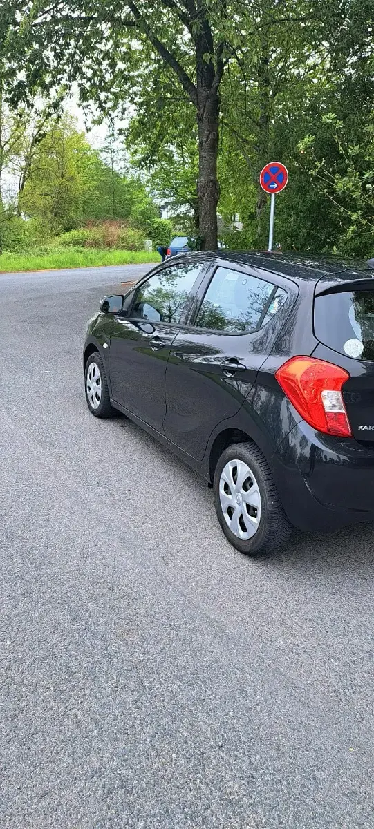 Używany Opel Karl 75 KM (55 kW) 2016 Czarny Hatchback