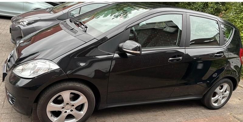 Gebraucht Mercedes A150 95 PS (69 kW) 2008 Schwarz Kleinwagen
