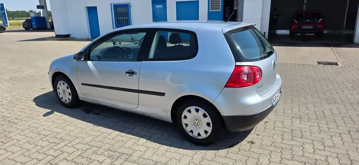 Gebraucht VW Golf V 80 PS (58 kW) 2007 Silber Kleinwagen