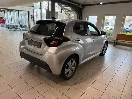 Ny Mazda 2 Exclusive-Line 116 HK (85 kW) 2025 Sølv Hatchback
