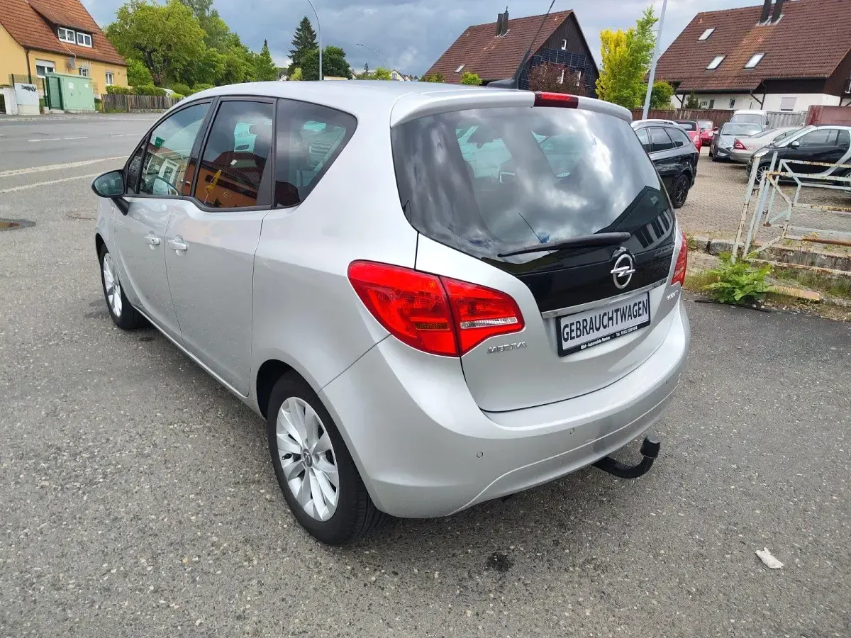Gebraucht Opel Meriva drive 120 PS (88 kW) 2015 Silber Van / Kleinbus