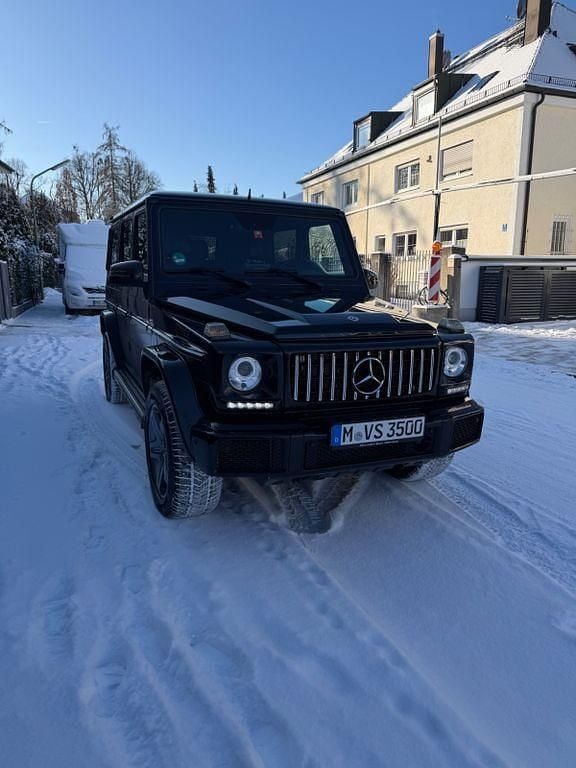 Schwarz Gebraucht 2018 Mercedes G350 SUV | 59.900 € - Bild 1/4