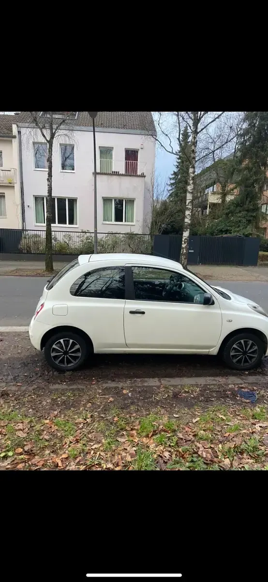 Gebraucht Nissan Micra 65 PS (47 kW) 2010 Weiß Kleinwagen