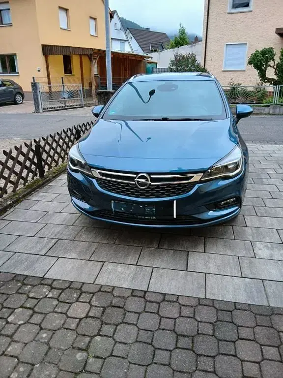 Gebraucht Opel Astra Dynamic 125 PS (91 kW) 2017 Blau Kombi