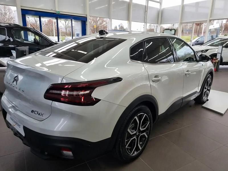 Gebraucht Citroën e-C4 Shine 100 kW (136 PS) 2023 Weiß Limousine
