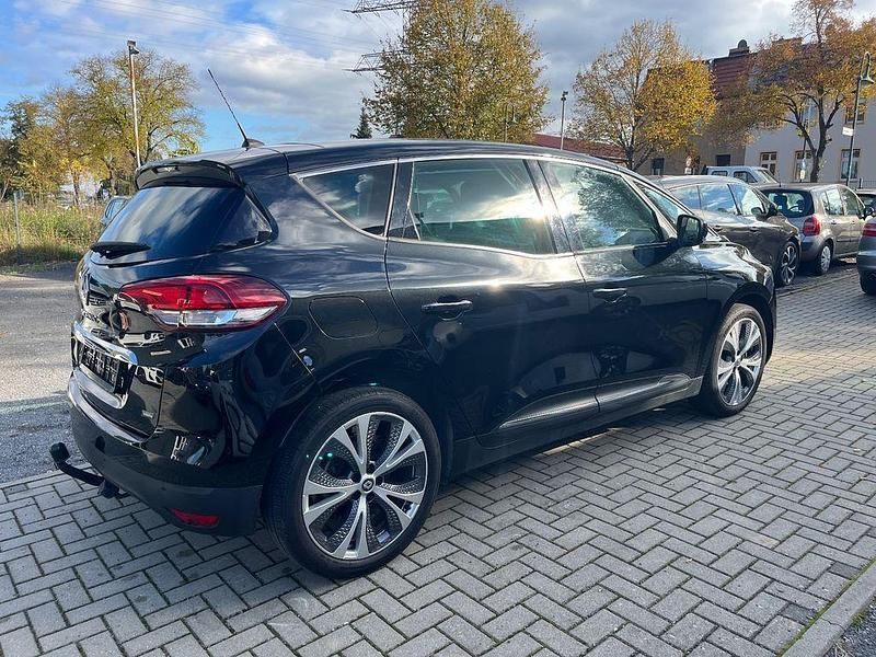 Gebraucht Renault Scénic IV Intens 132 PS (97 kW) 2017 Schwarz Van / Kleinbus