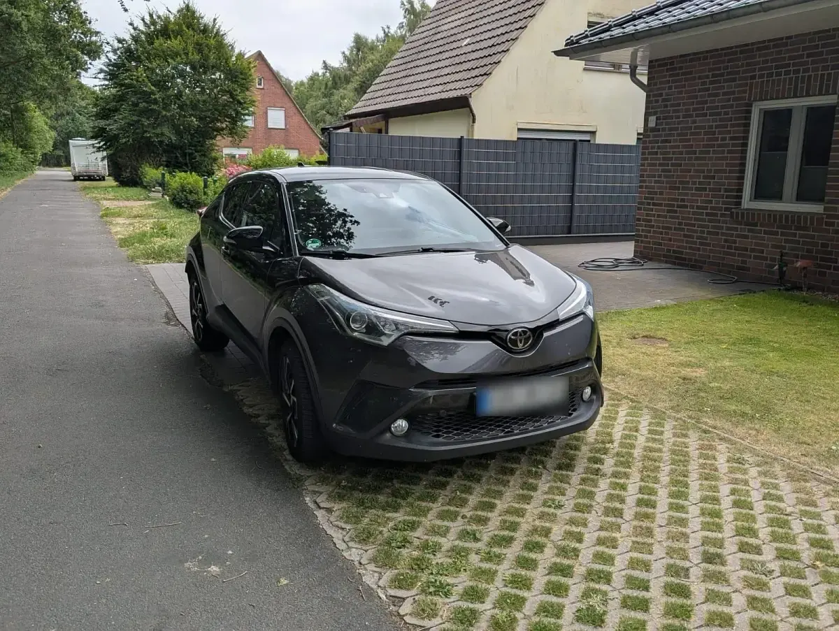 Gebraucht Toyota C-HR Style 116 PS (85 kW) 2017 Grau SUV