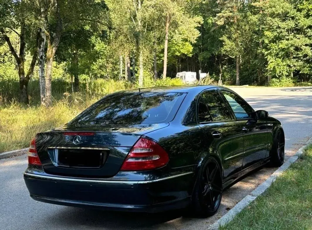 Gebraucht Mercedes E280 177 PS (130 kW) 2004 Limousine
