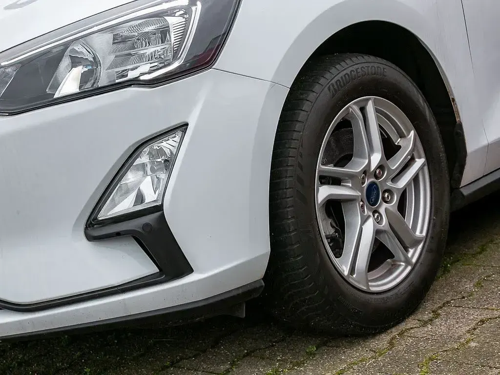 Occasion Ford Focus Cool & Connect 101 ch (74 kW) 2021 Blanc Break