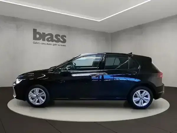 Neu VW Golf VIII 116 PS (85 kW) 2026 Grenadillschwarz metallic Limousine