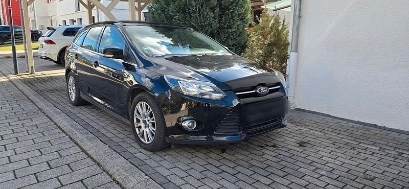 Gebraucht Ford Focus Trend 116 PS (85 kW) 2011 Schwarz Kombi
