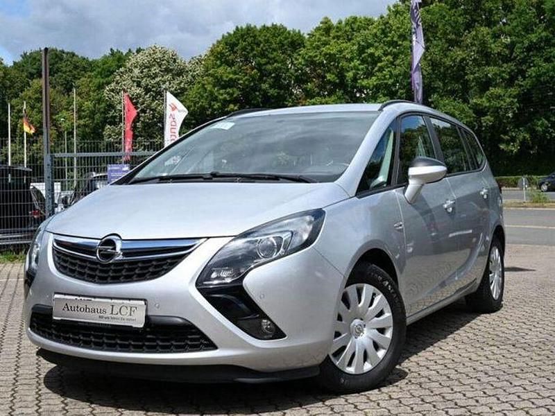 Silber Gebraucht 2015 Opel Zafira Tourer Edition Van / Kleinbus | 11.490 € (Etwas zu teuer) - Bild 1/4
