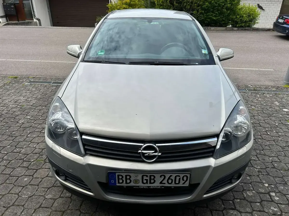Gebraucht Opel Astra Njoy 125 PS (91 kW) 2005 Grau Limousine