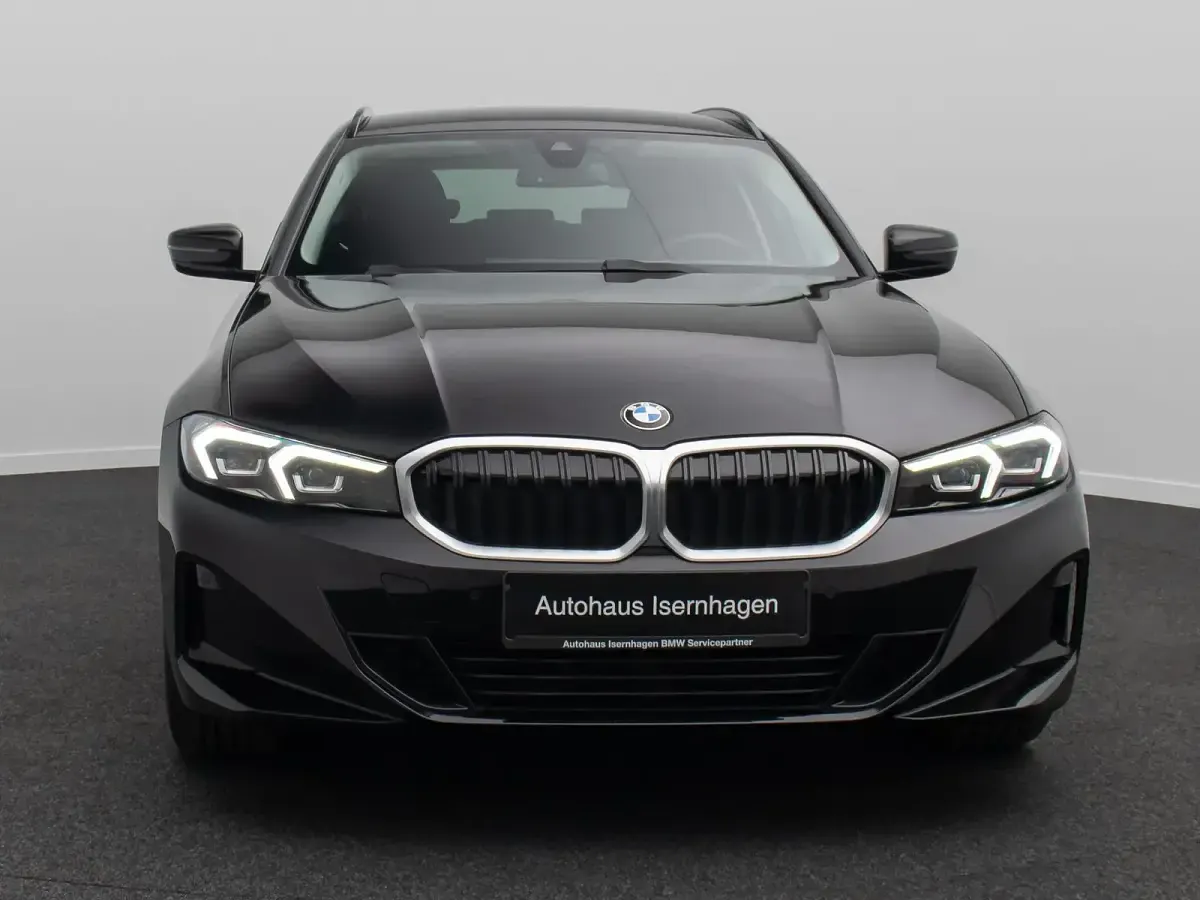 Gebraucht BMW 318 Sport Line 156 PS (114 kW) 2024 Schwarz ii  668 Kombi