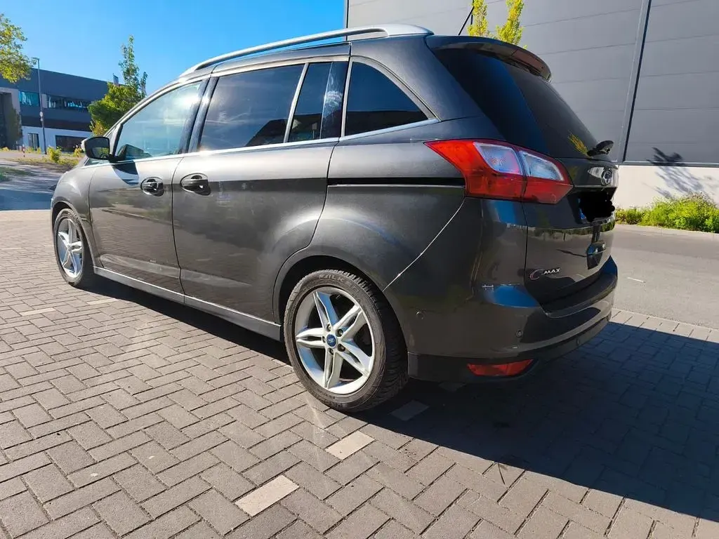 Gebraucht Ford Grand C-Max Cool & Connect 125 PS (91 kW) 2019 Grau Van / Kleinbus