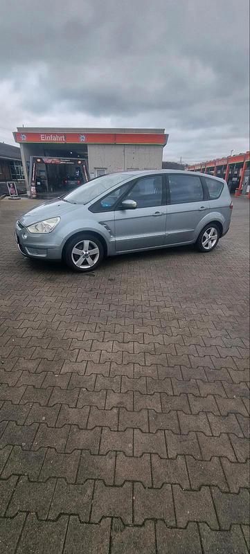 Gebraucht Ford S-MAX Titanium 145 PS (106 kW) 2008 Silber Van / Kleinbus