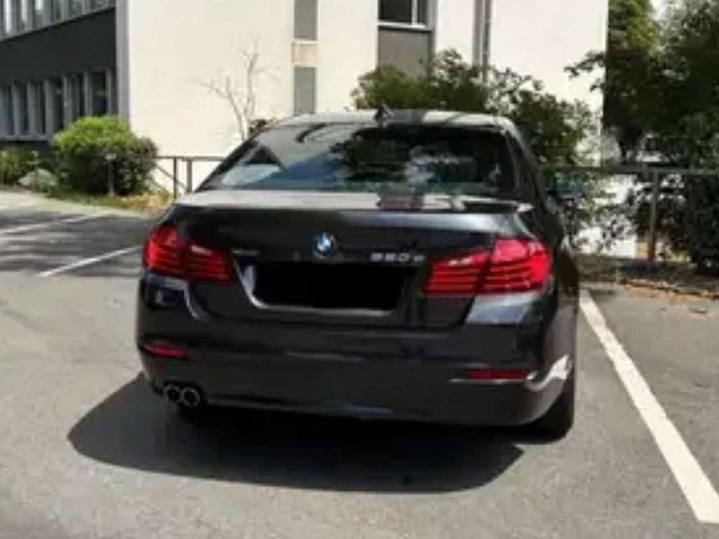 Gebraucht BMW 520 190 PS (139 kW) 2016 Grau Limousine