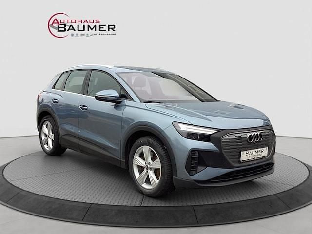 Gebraucht Audi Q4 e-tron Basis 150 kW (204 PS) 2022 Blau SUV