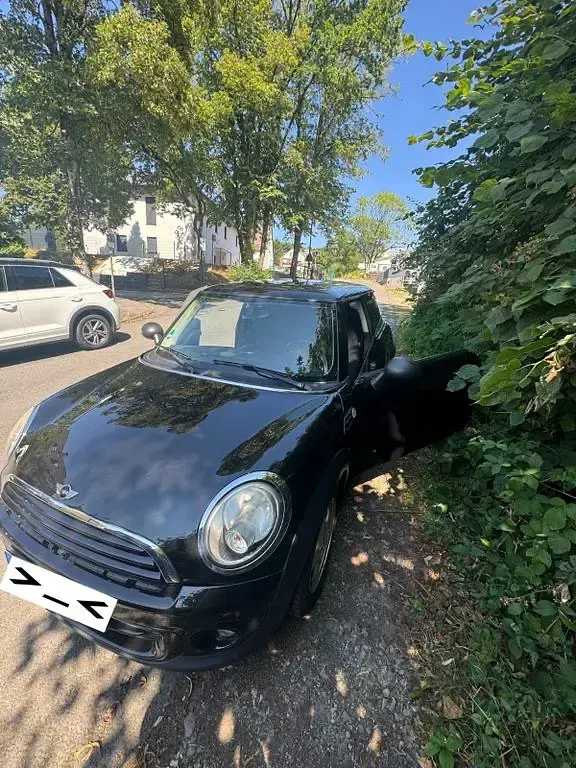 Gebraucht Mini ONE 75 PS (55 kW) 2010 Schwarz Kleinwagen