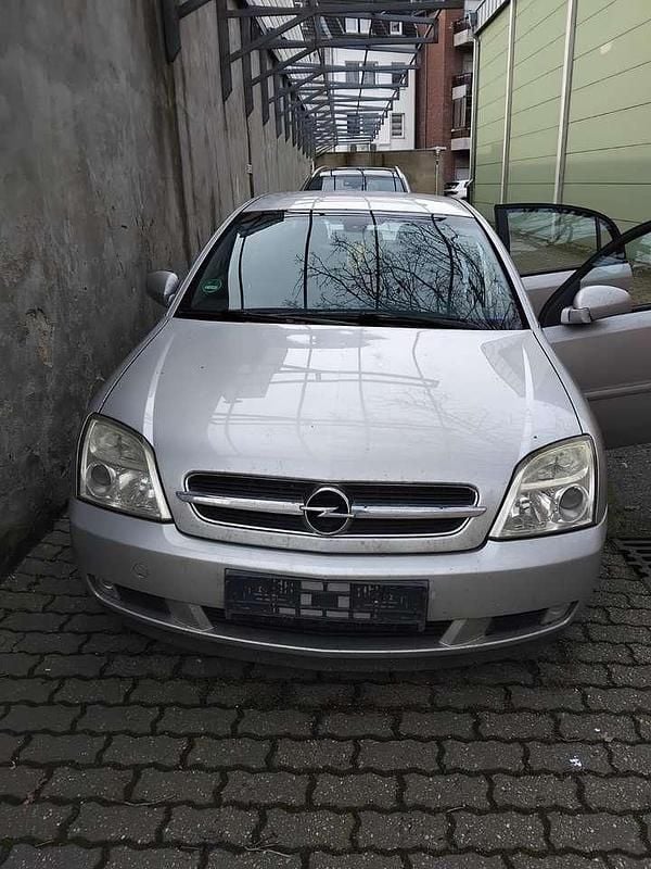 Gebraucht Opel Vectra Comfort 125 PS (91 kW) 2002 Limousine