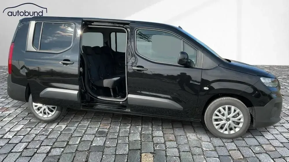 Neu Fiat Doblò 131 PS (96 kW) 2025 Schwarz Van / Kleinbus